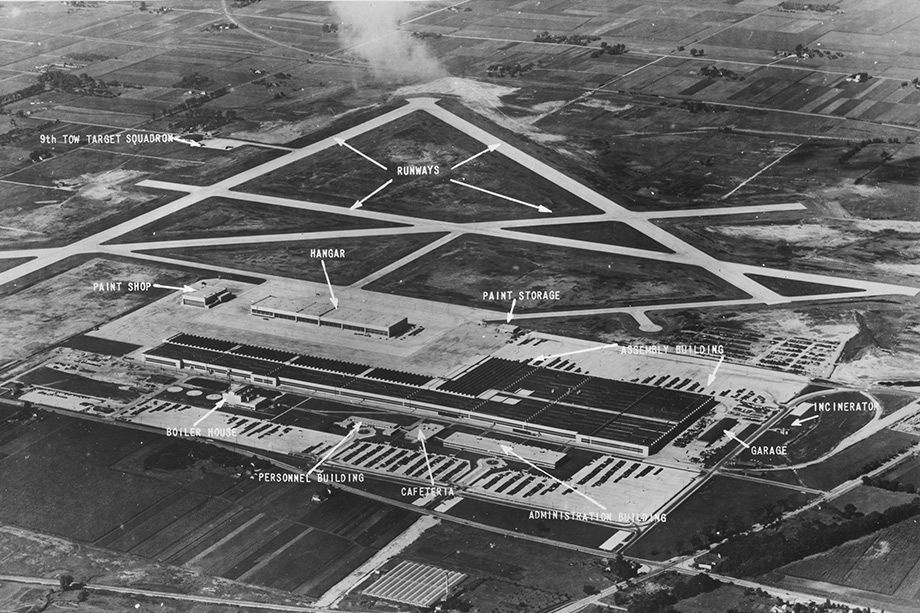 Douglas Chicago Aircraft Assembly Plant (aerial)